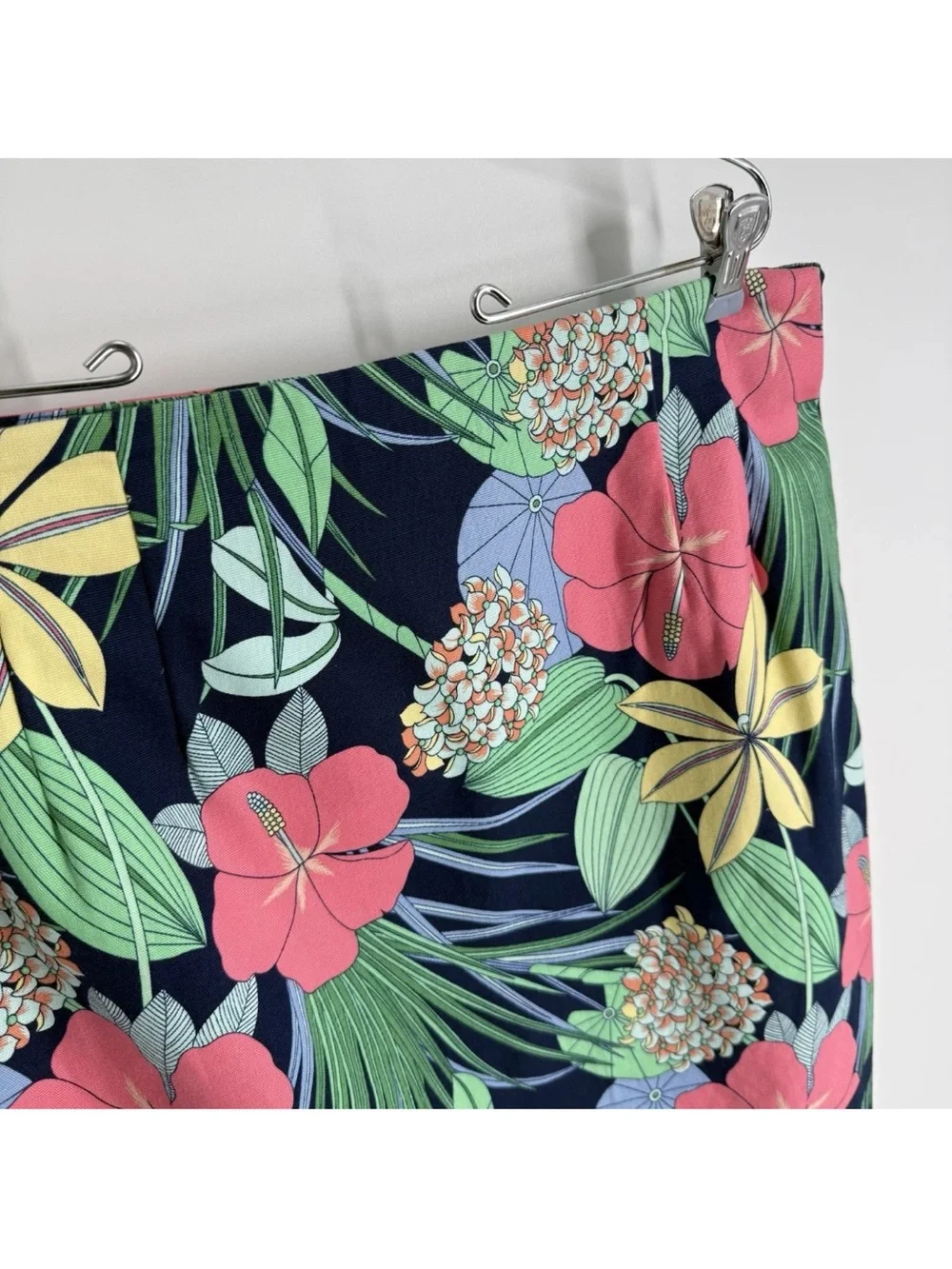 Talbots Pencil Skirt Womens Size 16 Navy Pink Tropical Floral Stretch Cotton